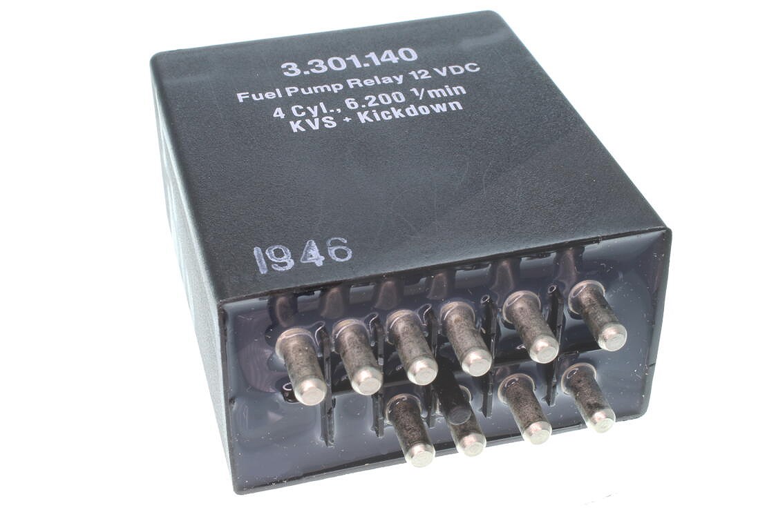 Vemo Relais, Kraftstoffpumpe [Hersteller-Nr. V30-71-0025] für Mercedes-Benz