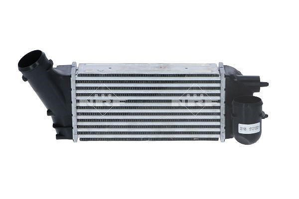 Nrf Ladeluftkühler [Hersteller-Nr. 30195] für Peugeot, Citroën