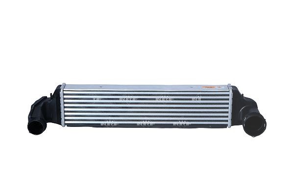Nrf Ladeluftkühler [Hersteller-Nr. 30154A] für BMW