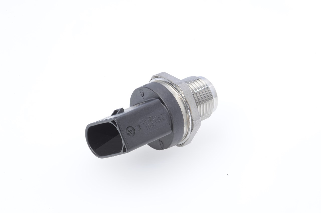Bosch Sensor, Kraftstoffdruck [Hersteller-Nr. 0281002942] für Mercedes-Benz