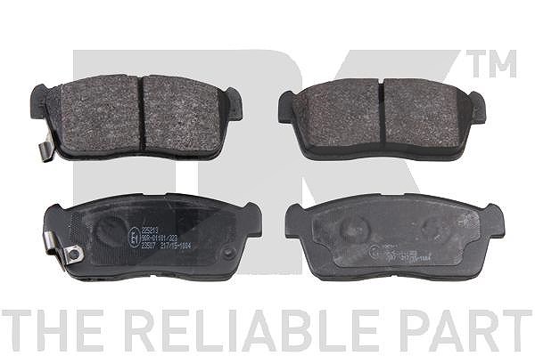 Nk Satz Bremsbeläge Vorderachse [Hersteller-Nr. 225213] für Nissan, Daihatsu, Subaru, Suzuki, Toyota