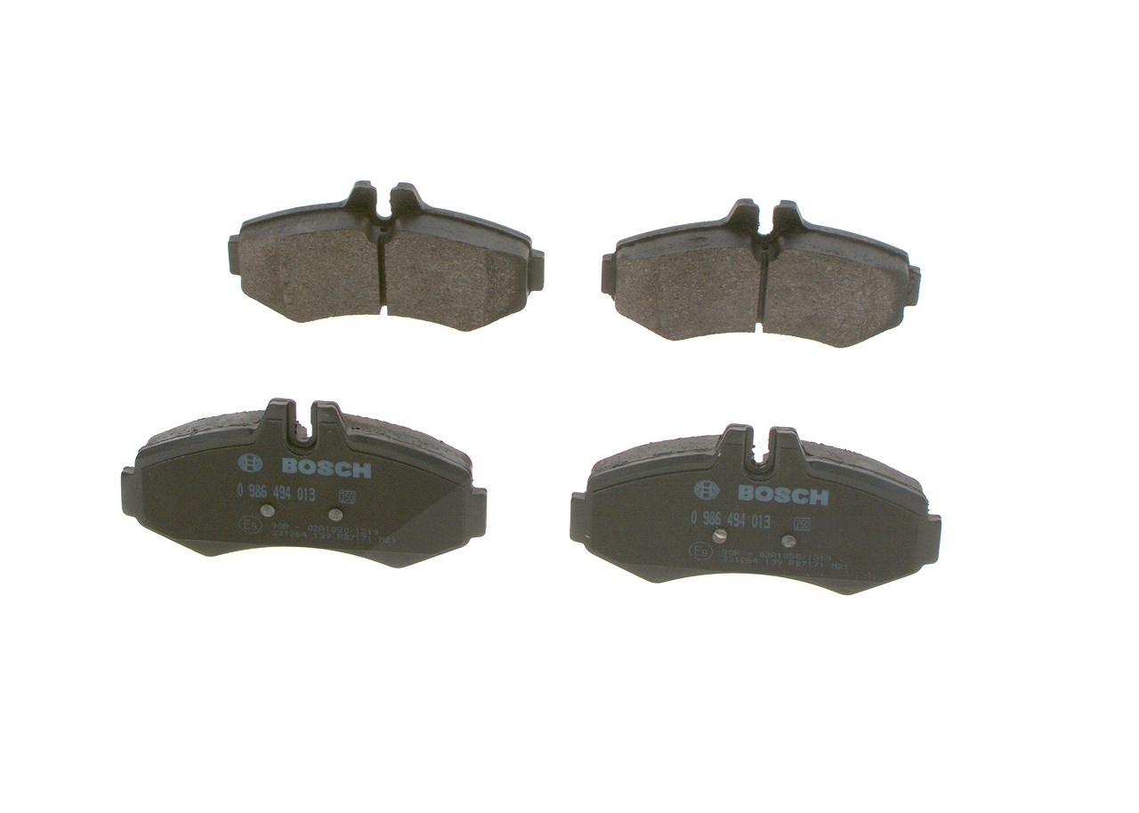 Bosch Bremsbelagsatz, Scheibenbremse [Hersteller-Nr. 0986494013] für Mercedes-Benz