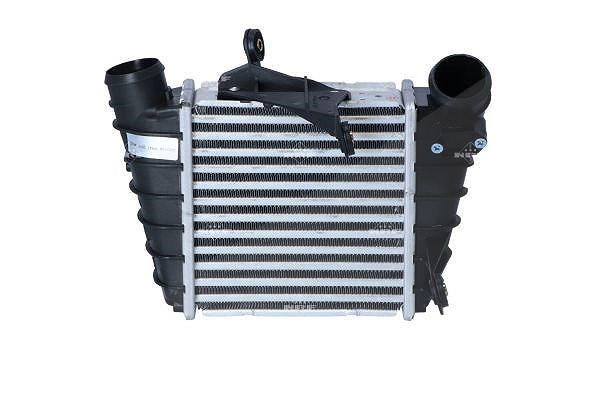 Nrf Ladeluftkühler [Hersteller-Nr. 30842] für VW, Seat, Skoda