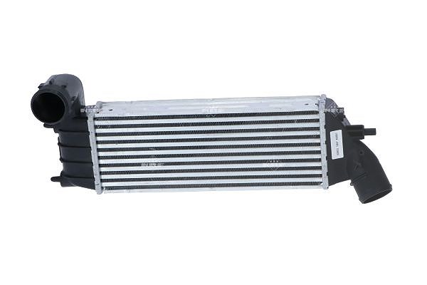 Nrf Ladeluftkühler [Hersteller-Nr. 30853] für Lancia, Citroën, Peugeot, Fiat