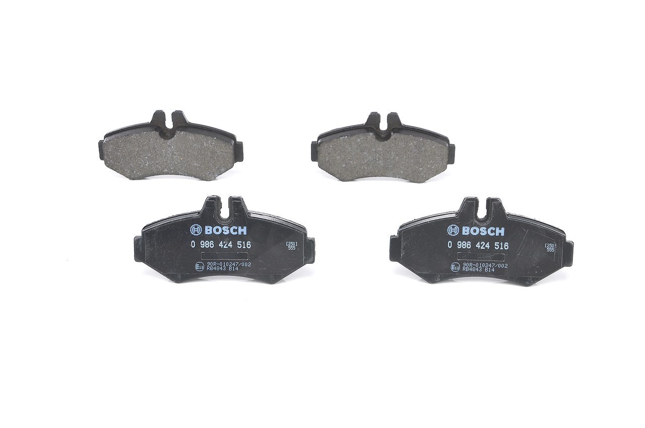 Bosch Bremsbelagsatz, Scheibenbremse [Hersteller-Nr. 0986424516] für VW, Mercedes-Benz, Puch