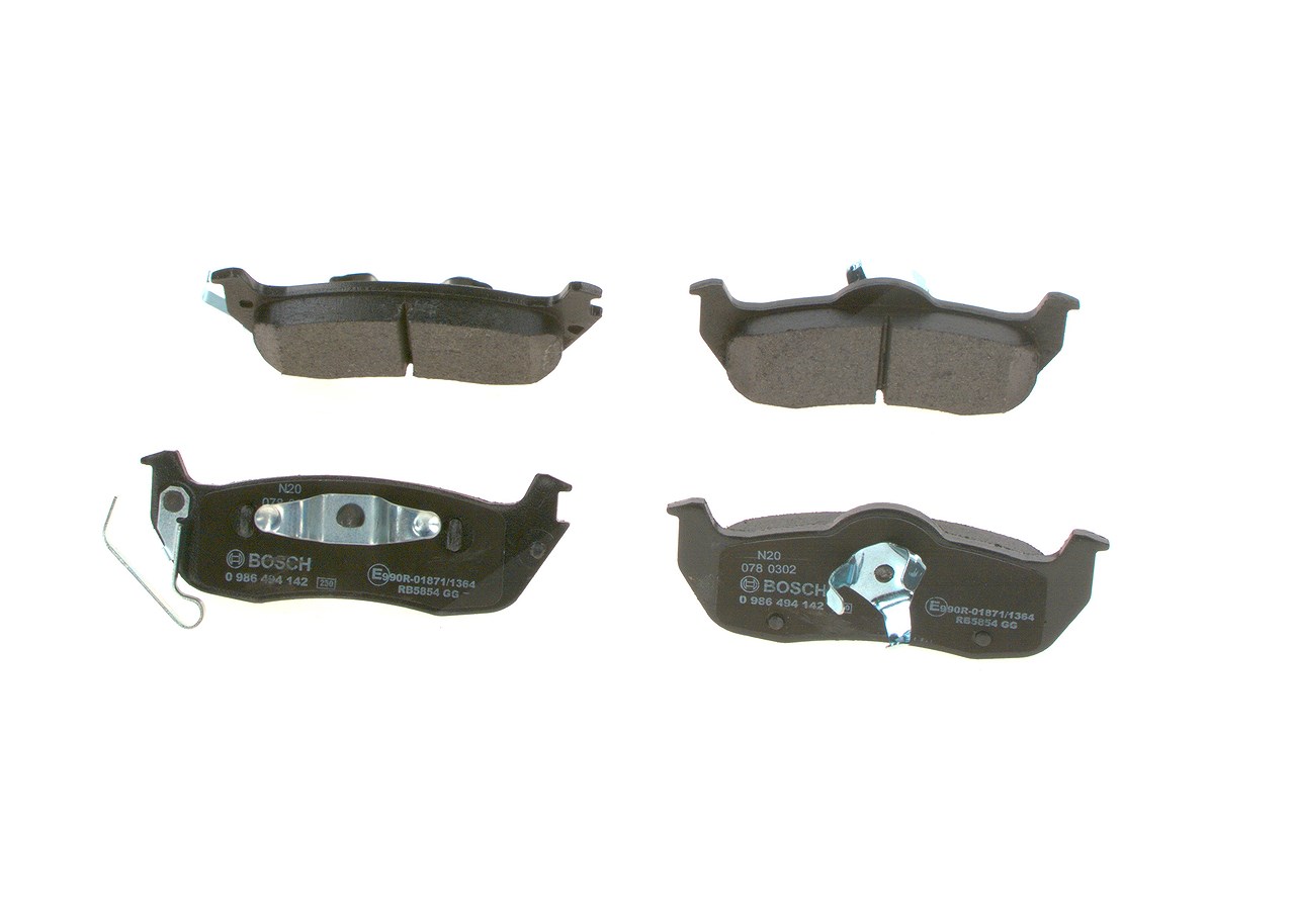 Bosch Bremsbelagsatz, Scheibenbremse [Hersteller-Nr. 0986494142] für Infiniti, Nissan, Jeep