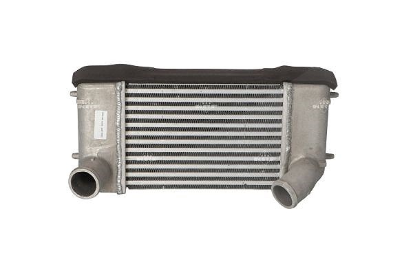 Nrf Ladeluftkühler [Hersteller-Nr. 30355] für Land Rover