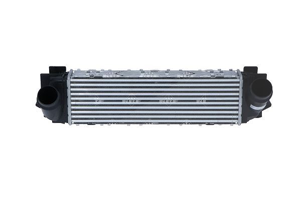 Nrf Ladeluftkühler [Hersteller-Nr. 30524] für BMW