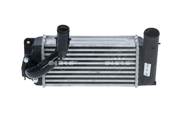Nrf Ladeluftkühler [Hersteller-Nr. 30922] für Toyota