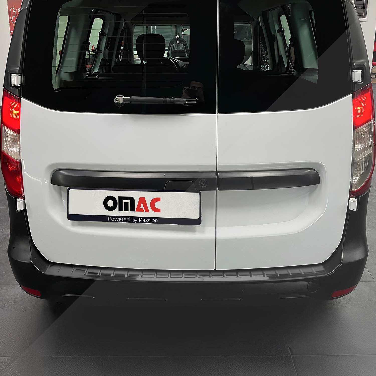 Omac Ladekantenschutz Stoßstange Edelstahl Dunkel [Hersteller-Nr. 2022093B] für Dacia