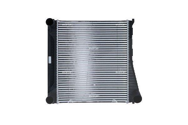 Ladeluftkühler 593 mm - 495 mm NRF für u.a. LAND ROVER DISCOVERY - Bild 6
